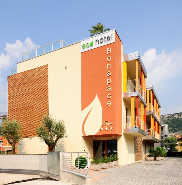 Eco Hotel Bonapace Torbole Sul Garda ภายนอก รูปภาพ